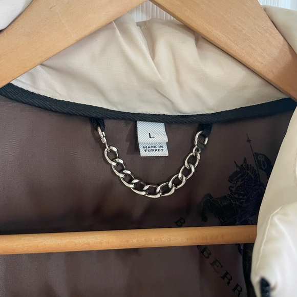 Burberry Vest (Large) - Picture 12 of 12
